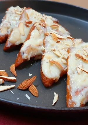 A picture of Shahi Tukda.