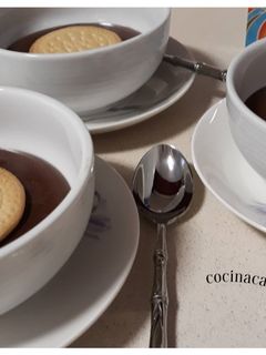 Una foto de Natillas de chocolate