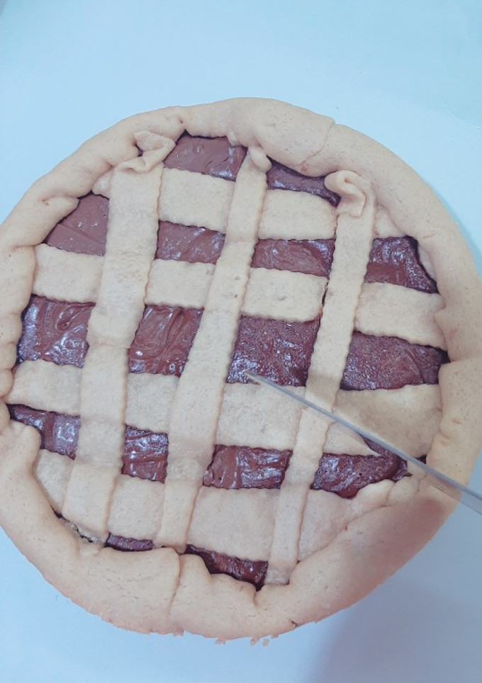 A picture of Nutella tart without butter.