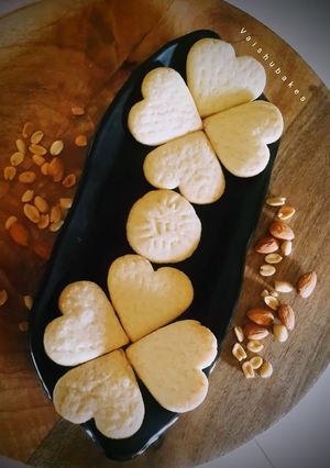A picture of Rajgira Badam Vrat Cookies.