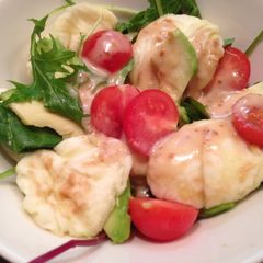 A picture of Deep-fried soy milk tofu salad.