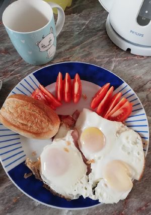 Tojásos reggeli recept fotója