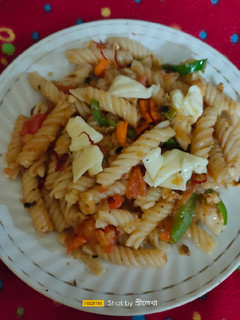 ইটালিয়ান পাস্তা (Italian pasta recipe in Bengali) রেসিপির প্রধান ছবি