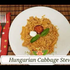A picture of Hungarian Cabbage Stew in “Székely”- in Hungarian Székelykáposzta.
