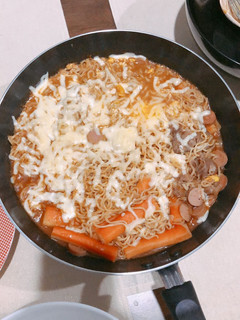 Foto resep Budae Jjigae - Mie Korea ala ala