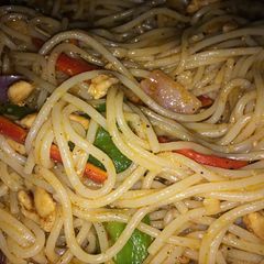 A picture of Chicken spagheti.