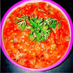 A picture of Mexican salsa sauce.
