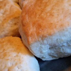 A picture of Buttermilk Lard Biscuits.
