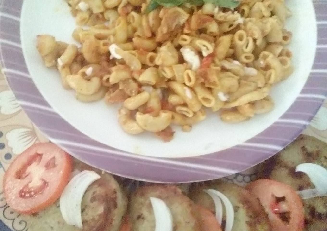 One pot macroni with chicken shami kababs