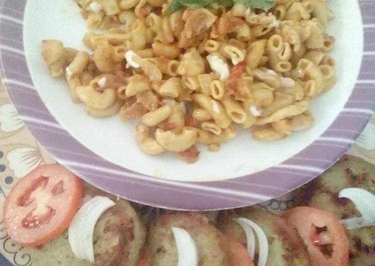 How to Prepare Speedy One pot macroni with chicken shami kababs