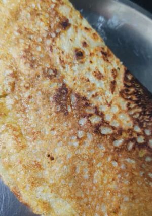 बेसन चिला(besan chill recipe in hindi) रेसिपी मुख्य फोटो
