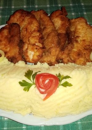 Rántott karaj burgonya pürével recept fotója