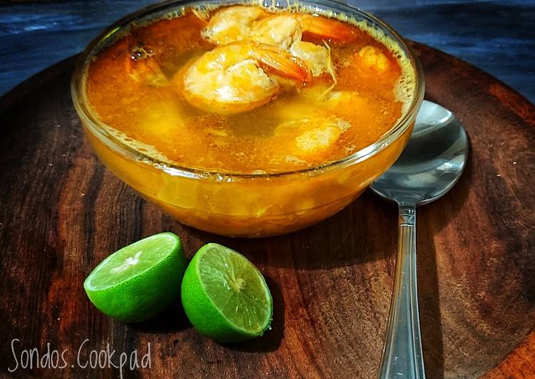 Recipe of Quick Shrimp soup 🦐