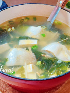 海帶芽虱目魚肚豆腐湯 的食譜成品照片