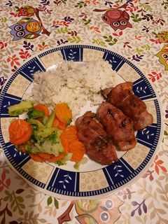 Csirkemáj baconbe tekerve recept fotója