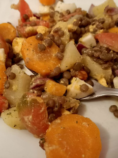 Una foto de Ensalada tibia de lentejas