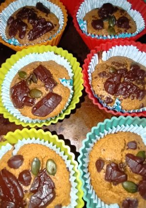 Una foto de Magdalenas de calabaza y naranja