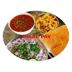 A picture of Misal pav.