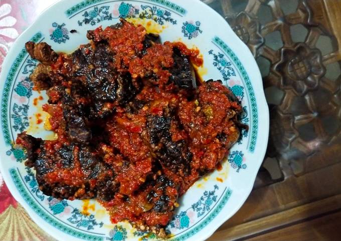 Dendeng paru balado