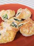 Fagottini di sfoglia con ricotta e spinaci