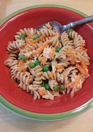A picture of Tuna Pasta Salad.