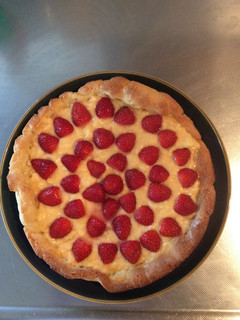 Foto di Crostata alla crema e fragole