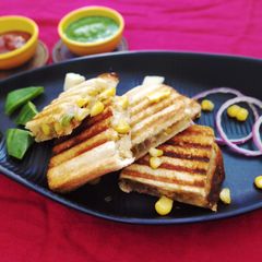 A picture of Corn mozzarella sandwich.