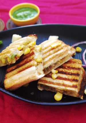 A picture of Corn mozzarella sandwich.
