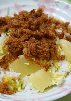 鳳梨蛋炒飯 的食譜成品照片