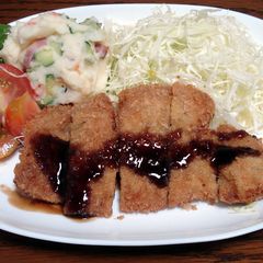 A picture of Tonkatsu (Pork Cutlet).