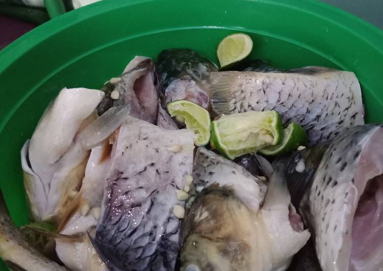 Langkah Mudah untuk Menyiapkan Gulai kapalo ikan, Lezat Sekali