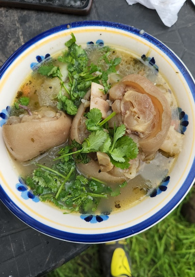 Una foto de Caldo e' pata