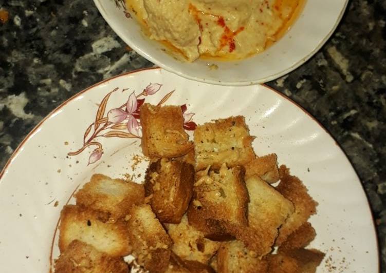 Simple Way to Make Super Quick Crispy bread squares grilled with hummus