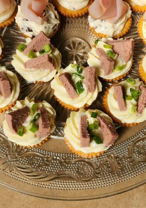 Una foto de 🍹 Canapé de leberwurst y verdeo 🍹