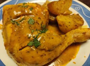 Foto principal de Pollo Asado con Leche de Coco, Curry y Kimchi