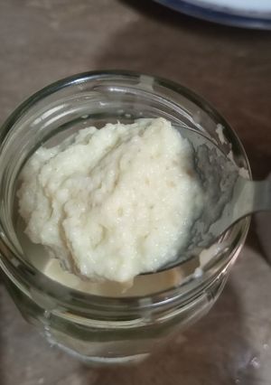 A picture of Adrak ka paste.