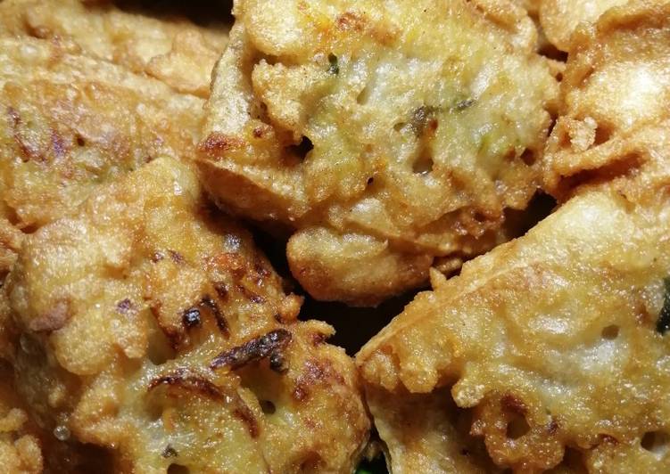 Tahu isi pedas
