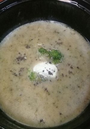 A picture of Brocolli Potato Soup.