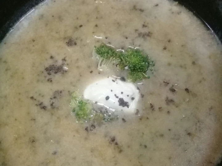 Easy Steps Prepare Recipes Brocolli Potato Soup the Can Spoil the Tongue Make You Drink.