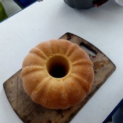 A picture of Orange cake.