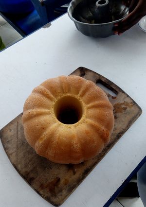 A picture of Orange cake.