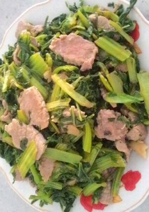 Hình của món Thịt bò xào cải cay.