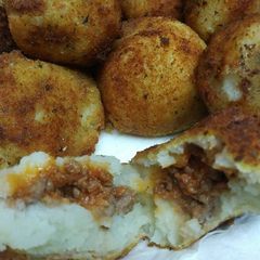 A picture of Potato Balls.