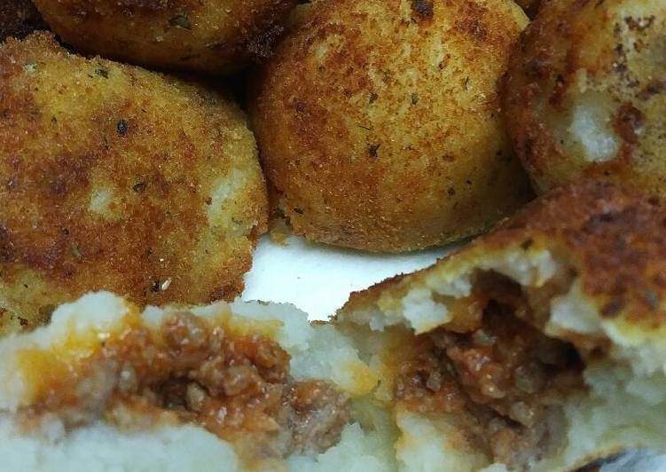 Steps to Make Homemade Potato Balls