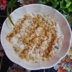A picture of Boondi dahi bara.