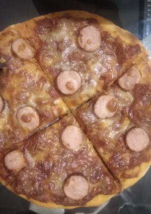 A picture of Pizza #stayhome.