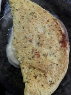 Una foto de Omelette jamón y queso