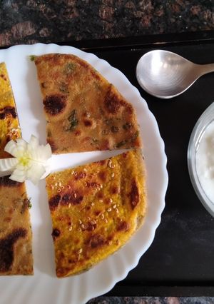 A picture of Double layer Soy flour and spring onion Paratha.