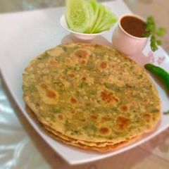 Besan ki Roti / Paratha A picture of Besan ki Roti / Paratha.