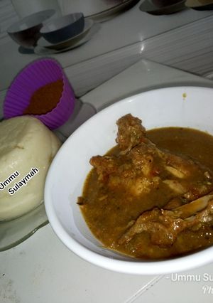 A picture of Tuwon Semolina Miyan Kubewa Bushasshe.